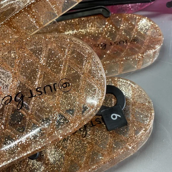 2 pairs in size 9 for mochated - Picture 10 of 11